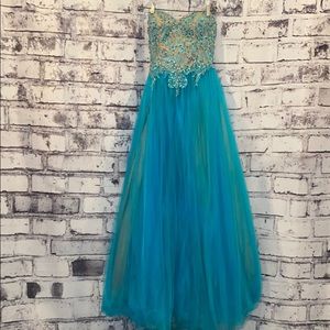 Terrani Couture- Prom dress